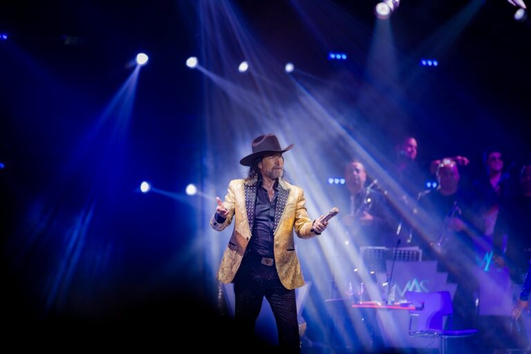 Iconic Mexican Singer Marco Antonio Solis Plays Seattle on his “Eternamente Agradecido” World Tour