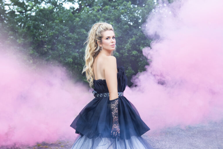 Singer Ana Cristina Cash Discusses Cuban Heritage & New Single “Patria Y Vida”