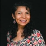 La importancia de la narración en la identidad cultural: Una conversación con la escritora Camacho-Church